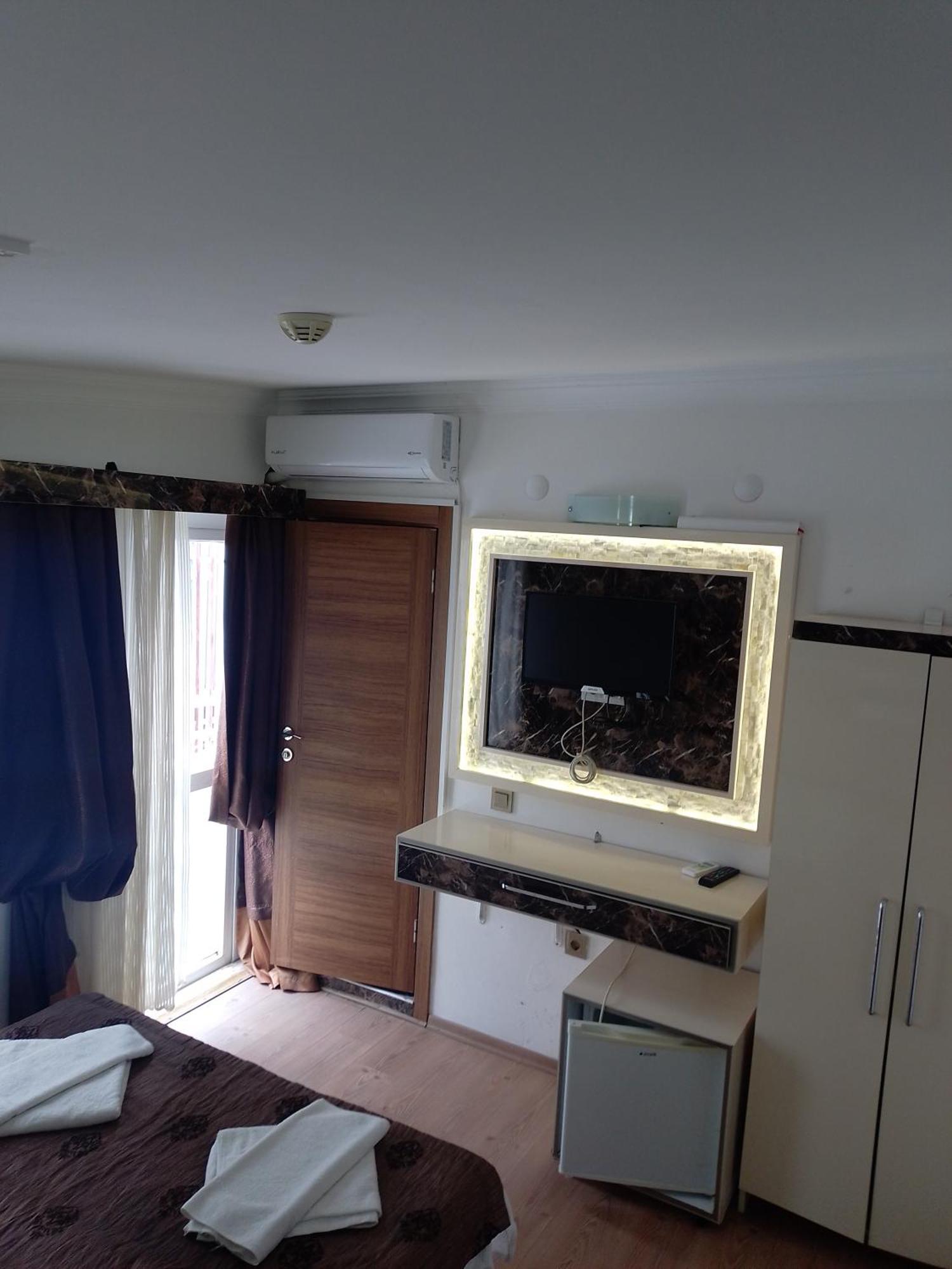 Behram Hotel Antalya Kültér fotó