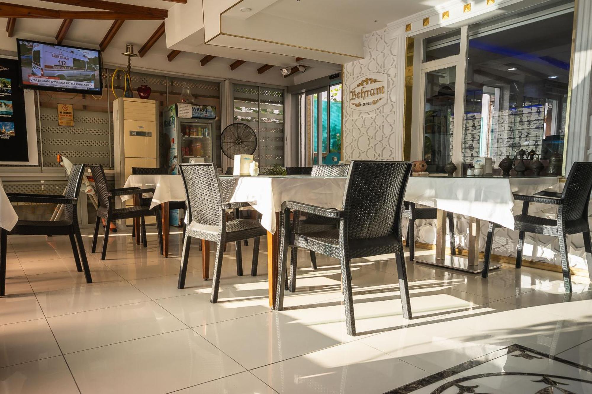 Behram Hotel Antalya Kültér fotó