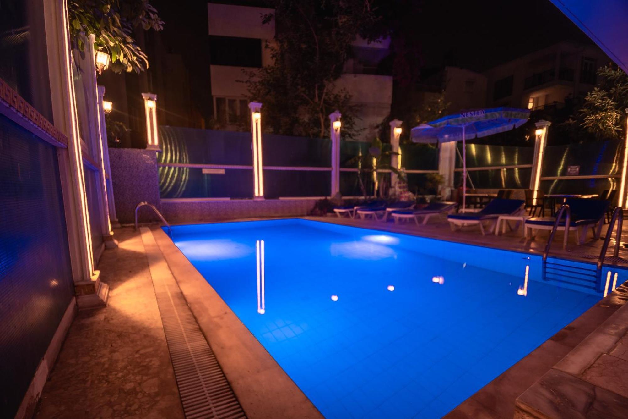 Behram Hotel Antalya Kültér fotó